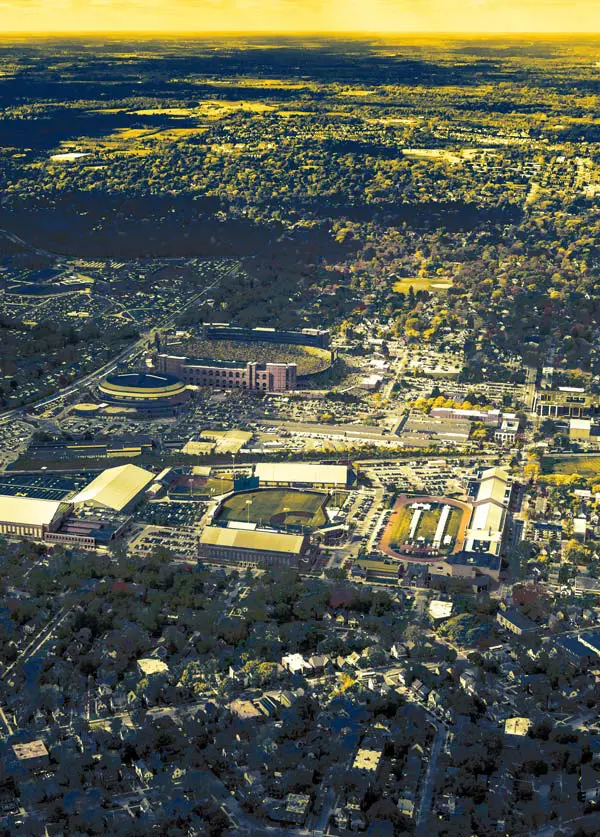 Graduate's hands with rings on